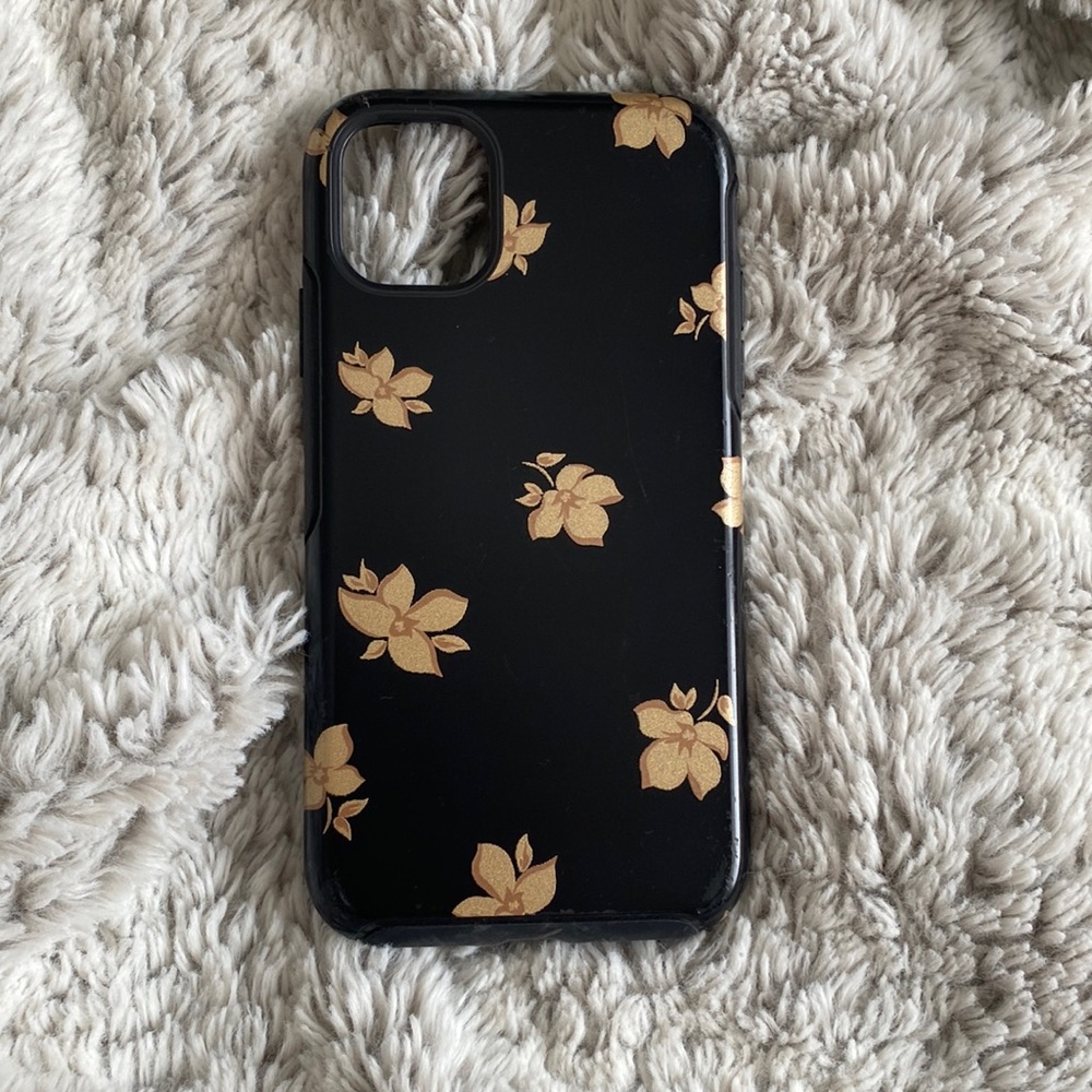 iPhone 11 Otterbox Phone Case